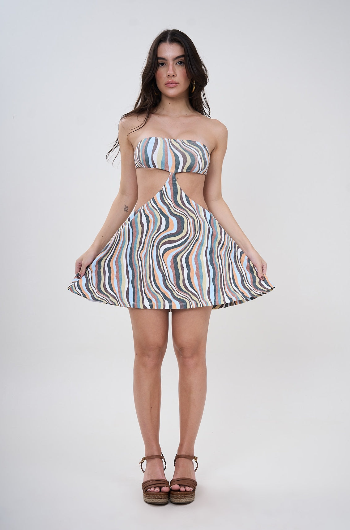 strapless dress